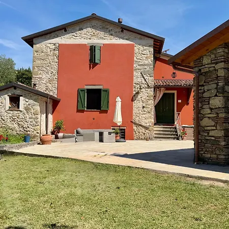 Villa Casa Collina Di *